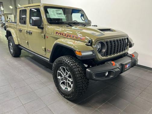 41 2026 Jeep Gladiator Mojave 4x4