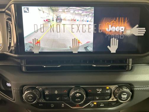 41 2026 Jeep Gladiator Mojave 4x4