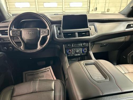 Summit White 2022 Chevrolet Suburban RST