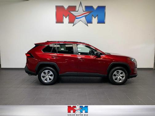 2020 Toyota RAV4 LE