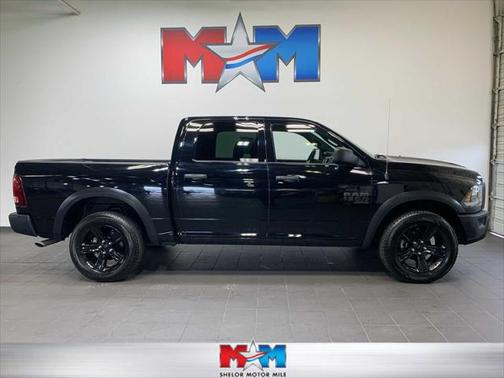 2024 RAM 1500 Classic Warlock Crew Cab 4x4 5'7' Box