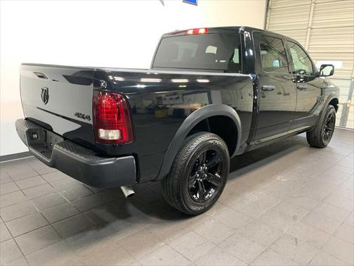 2024 RAM 1500 Classic Warlock Crew Cab 4x4 5'7' Box
