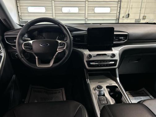 Carbonized Gray Metallic 2022 Ford Explorer XLT
