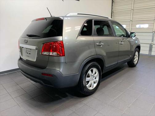 2011 Kia Sorento LX