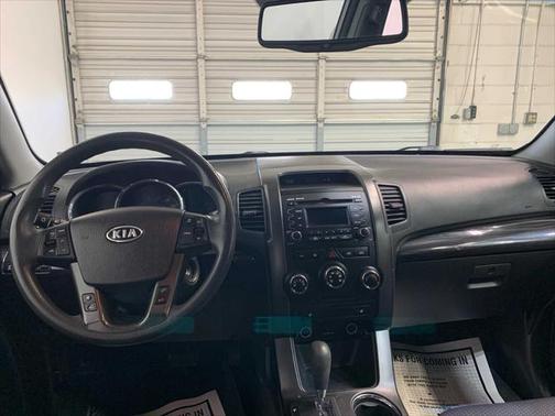 2011 Kia Sorento LX
