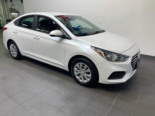 2022 Hyundai Accent SE