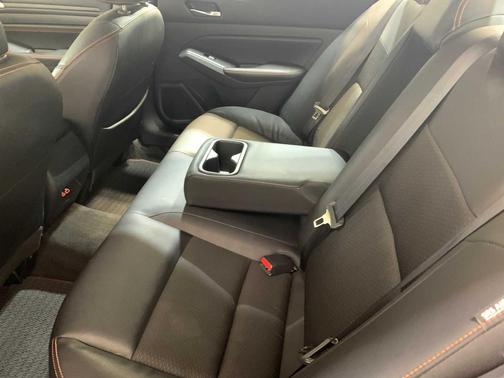 2022 Nissan Altima SR FWD