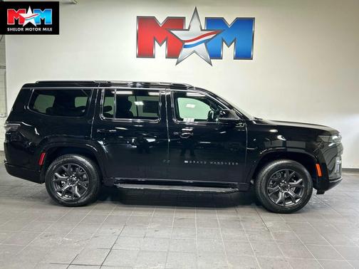 High Gloss Black 2026 Jeep Grand Wagoneer Limited Altitude 4x4