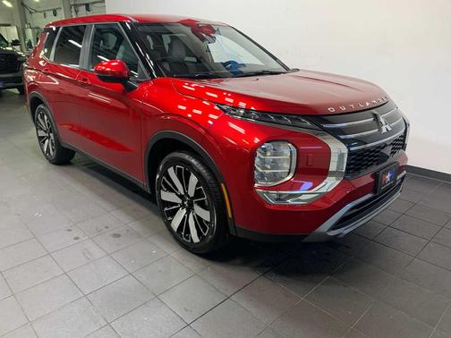 Red Diamond 2026 Mitsubishi Outlander SE 2.5 S-AWC