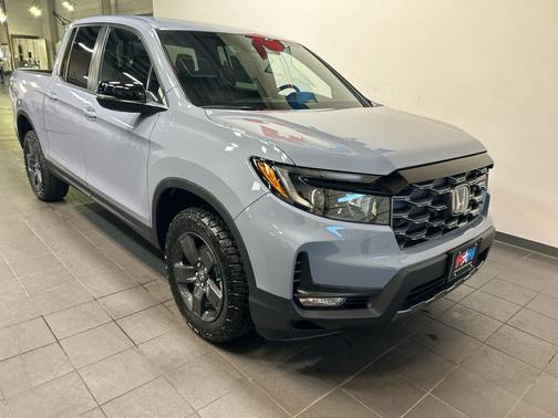 Sonic Gray Pearl 2026 Honda Ridgeline TrailSport