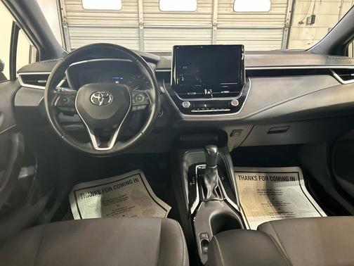 Classic Silver Metallic 2024 Toyota Corolla SE