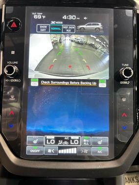 CRYSTAL WHITE 2026 Subaru Forester Sport