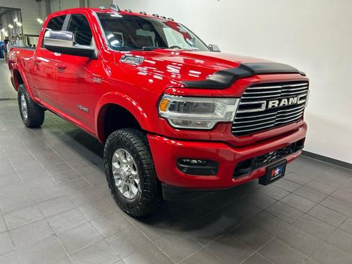 Flame Red Clearcoat 2022 RAM 2500 Laramie Crew Cab 4x4 6'4' Box