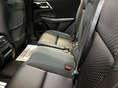 White Diamond 2026 Mitsubishi Outlander ES S-AWC