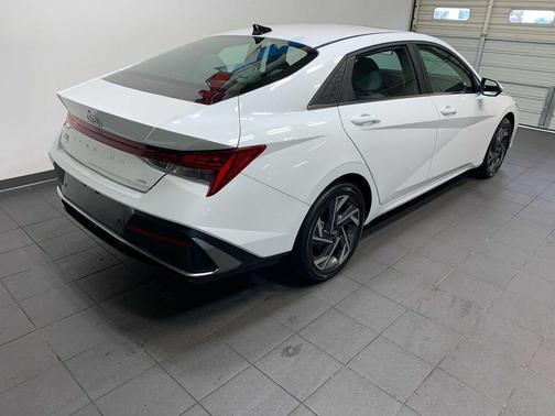 2024 Hyundai ELANTRA HEV Limited