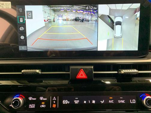 Snow White Pearl 2026 Kia Sportage Hybrid SX-Prestige