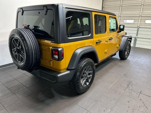 Goldilocks 2026 Jeep Wrangler Sport S