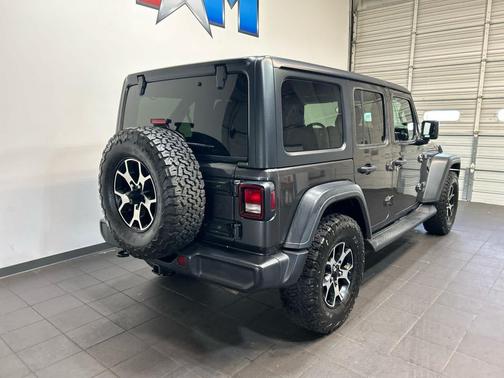 Granite Crystal Metallic Clearcoat 2018 Jeep Wrangler Unlimited Sport