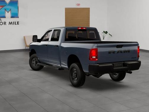 2026 RAM 2500 Tradesman Crew Cab 4x4 6'4' Box