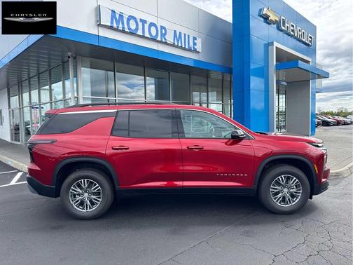 Radiant Red Tintcoat 2027 Chevrolet Traverse LT