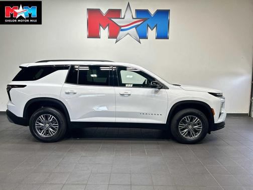 Summit White 2026 Chevrolet Traverse LT