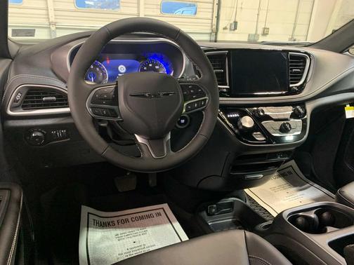 2026 Chrysler Pacifica L