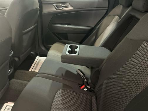 Glacial White Pearl 2026 Kia Sportage LX