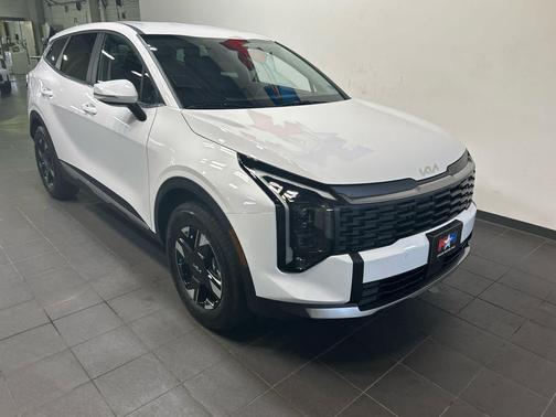 Glacial White Pearl 2026 Kia Sportage LX
