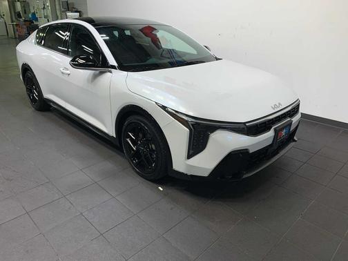 2025 Kia K4 GT-Line Turbo