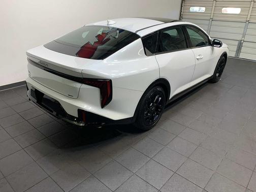 2025 Kia K4 GT-Line Turbo