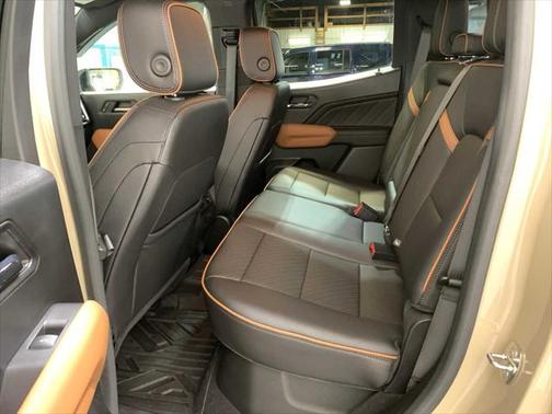 2023 GMC Canyon Base