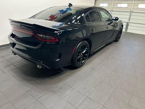 Pitch Black Clearcoat 2022 Dodge Charger GT