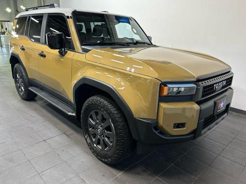 Trail Dust/Gray Scape 2024 Toyota Land Cruiser Base