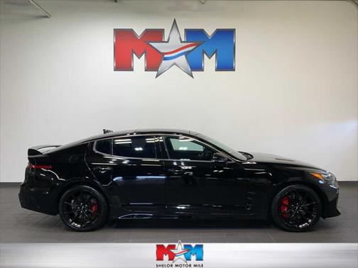 2022 Kia Stinger GT2