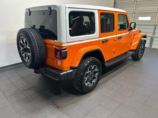 joose 2026 Jeep Wrangler 4-Door Sahara 4x4