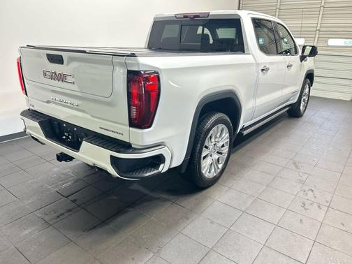 White Frost Tricoat 2021 GMC Sierra 1500 Denali