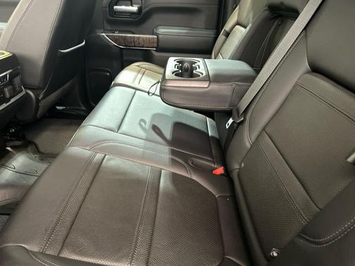 White Frost Tricoat 2021 GMC Sierra 1500 Denali