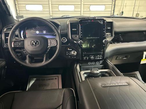 Serrano Green Metallic 2026 RAM 1500 Limited