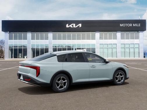 Morning Haze 2026 Kia K4 LXS