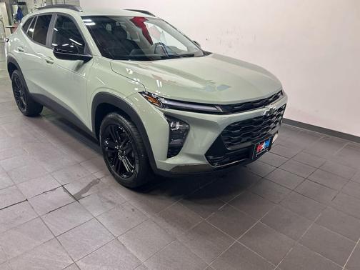 Cacti Green 2025 Chevrolet Trax FWD ACTIV