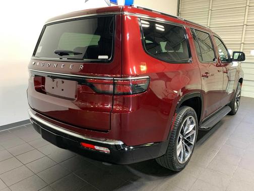 2025 Jeep Wagoneer Carbide 4x4