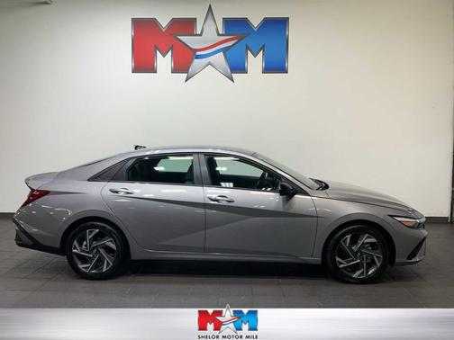 2025 Hyundai ELANTRA Sport