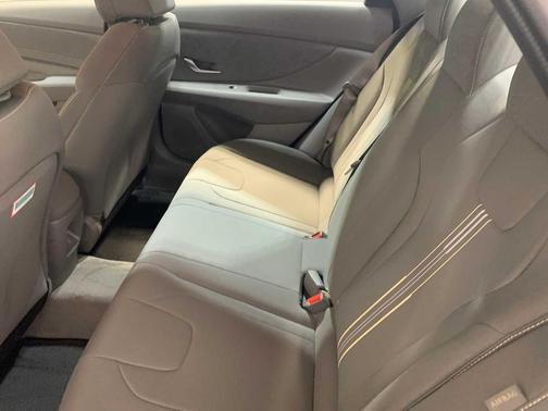 2025 Hyundai ELANTRA Sport