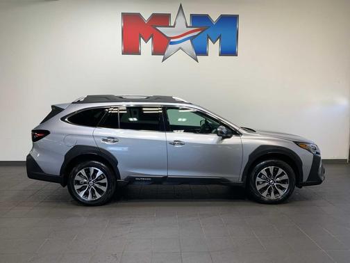 2025 Subaru Outback Touring XT