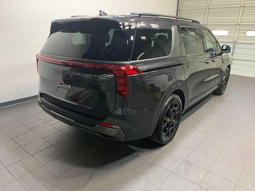 Panthera Metal 2026 Kia Carnival SX