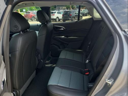 Sterling Gray Metallic 2026 Chevrolet Trax LT