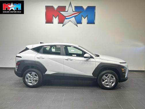 Atlas White 2026 Hyundai KONA SE