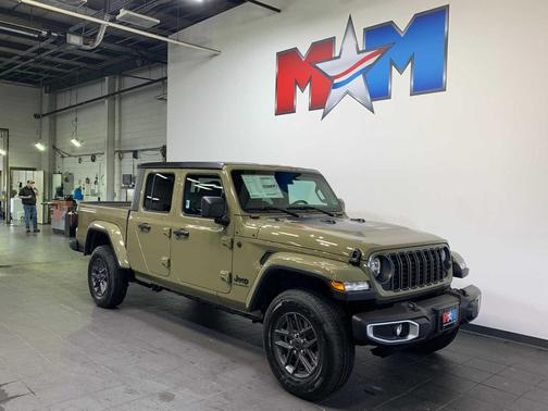 2025 Jeep Gladiator Sport S