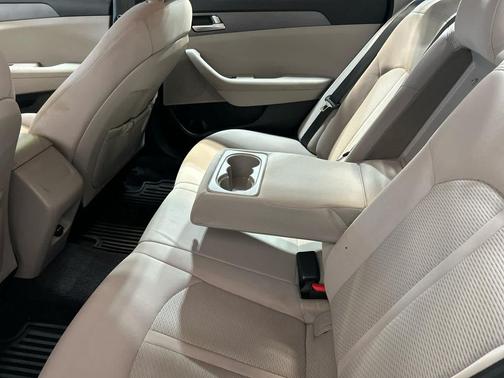 Quartz White Pearl 2017 Hyundai SONATA Base