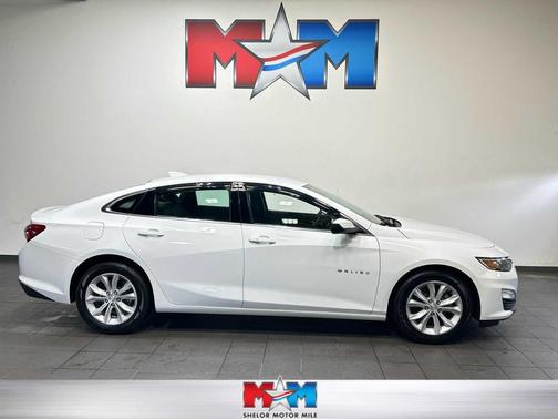 Summit White 2022 Chevrolet Malibu FWD LT
